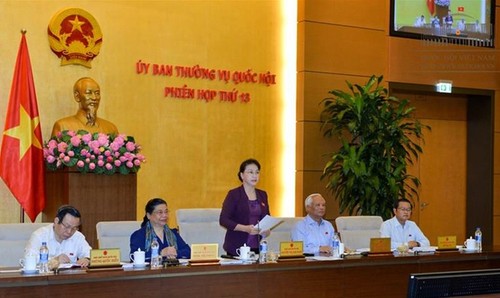 В Ханое открылось 13-е заседание Постоянного комитета Нацсобрания Вьетнама - ảnh 1