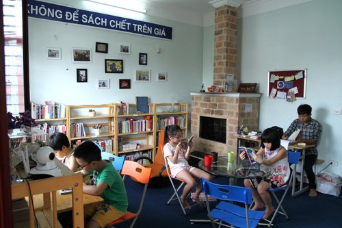 Библиотека «Bfree» - повышение любви вьетнамской молодежи к чтению - ảnh 1