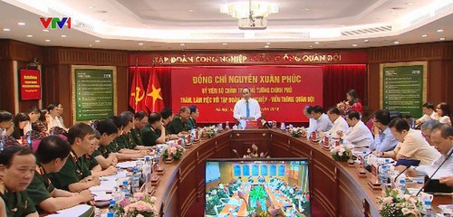 Премьер СРВ Нгуен Суан Фук провел рабочую встречу с руководителями корпорации «Viettel»  - ảnh 1