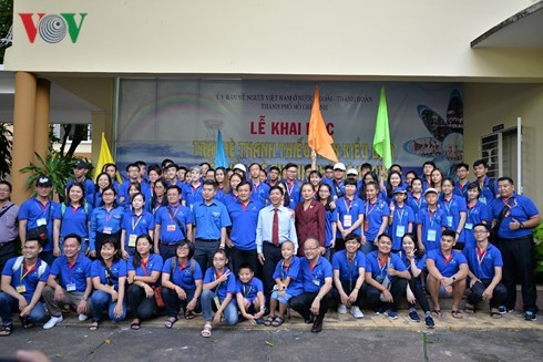 В Хошимине открылся летний лагерь вьетнамских молодых эмигрантов 2018 - ảnh 1