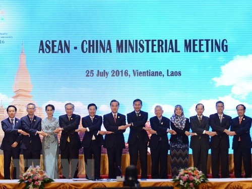 АСЕАН и Китай согласовали единственный документ, касающийся переговоров по СОС - ảnh 1