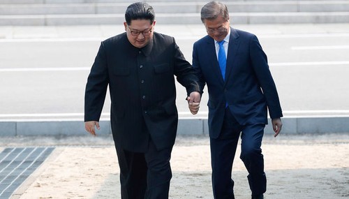 Лидеры КНДР и Республики Корея продолжили переговоры в Пхеньяне - ảnh 1