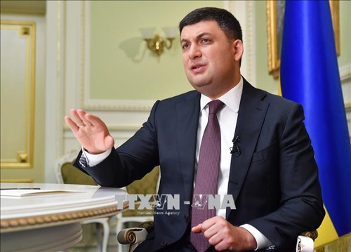 Гройсман объявил об отставке с поста премьер-министра Украины - ảnh 1