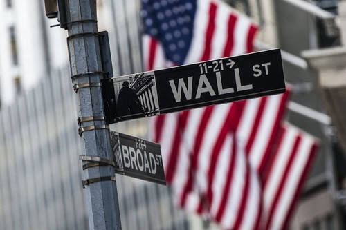 Торги на биржах в США приостановили после открытия в связи с резким падением котировок - ảnh 1