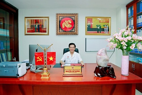 Врач Нгуен Тхе Хоанг и его успешная операция, вошедшая в историю мировой медицины - ảnh 1