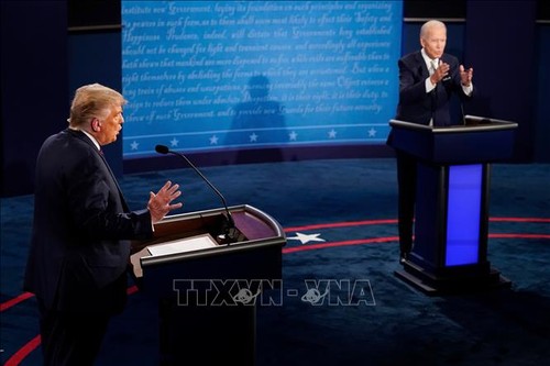 Первые предвыборные теледебаты между Трампом и Байденом оказались напряженными - ảnh 1