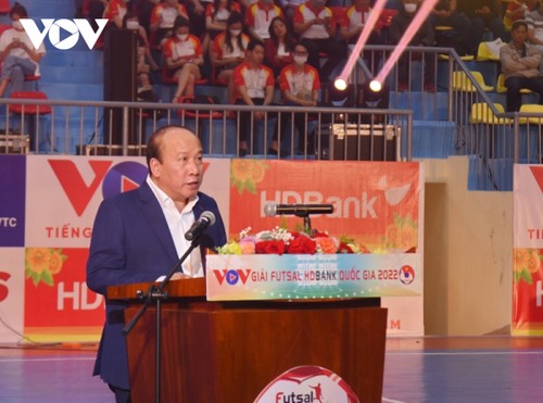 В городе Далат открылся Вьетнамский национальный чемпионат по футзалу HDBank 2022 г. - ảnh 1