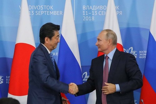 러시아 – 일본, 양국 분쟁 도서 공동 경제 사업 토론 - ảnh 1