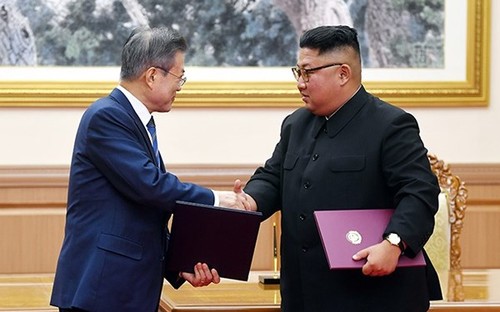 조선 김정은 국방 위원장, 한 - 미 회담 진전 기대 - ảnh 1