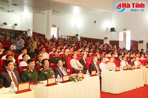 Trao Huân, Huy chương của Lào tặng cán bộ, chuyên gia quân tình nguyện Việt Nam  - ảnh 1