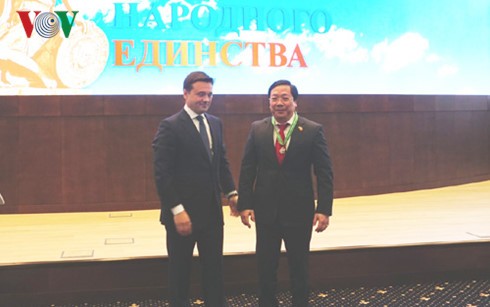 Đại sứ Nguyễn Thanh Sơn được Nga trao tặng Huy hiệu Thánh - ảnh 1