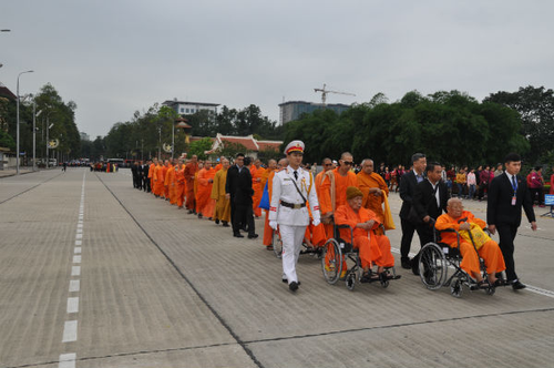 Đoàn đại biểu các sư trụ trì chùa Việt tại Thái Lan về thăm Việt Nam - ảnh 1
