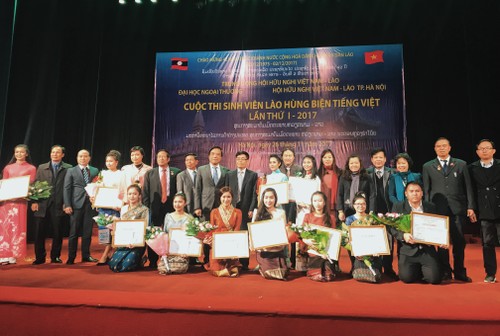 Sôi nổi cuộc thi hùng biện tiếng Việt của các sinh viên Lào - ảnh 10
