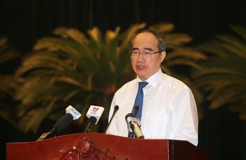 Bí thư Thành ủy Thành phố Hồ Chí Minh tiếp Tổng giám đốc Samsung Electronics Việt Nam - ảnh 1