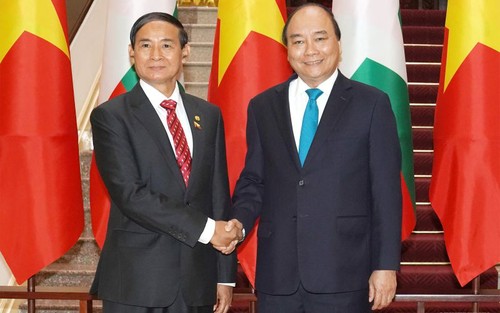 Thủ tướng Nguyễn Xuân Phúc hội kiến Tổng thống Myanmar - ảnh 1
