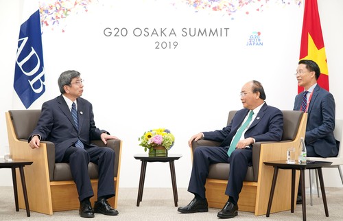 Thủ tướng Nguyễn Xuân Phúc thảo luận giải pháp tăng cường hợp tác song phương với với lãnh đạo các nước dự G20 - ảnh 3