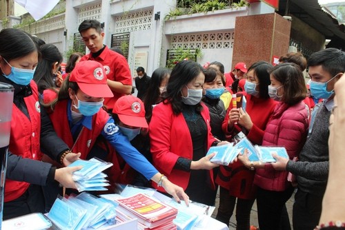 Hội Chữ thập đỏ Việt Nam ra quân hỗ trợ phòng chống dịch nCoV - ảnh 1
