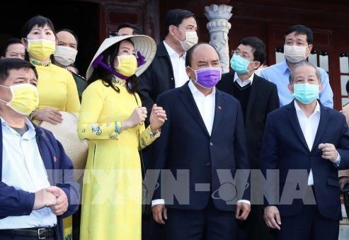 Thủ tướng Nguyễn Xuân Phúc thị sát phòng chống dịch do virus Corona tại Thừa Thiên Huế - ảnh 1