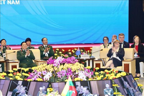 Khai mạc Cuộc gặp không chính thức Bộ trưởng Quốc phòng ASEAN - Australia - ảnh 1