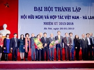 Memperingati ultah ke-40 penggalangan hubungan diplomatik Vietnam –Belanda. - ảnh 1