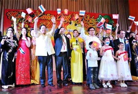 Komunitas diaspora Vietnam di luar negeri merayakan Hari Raya Tet - ảnh 1