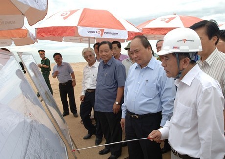  Deputi Perdana Menteri Vietnam, Nguyen Xuan Phuc melakukan temu kerja dengan propinsi Phu Yen - ảnh 1