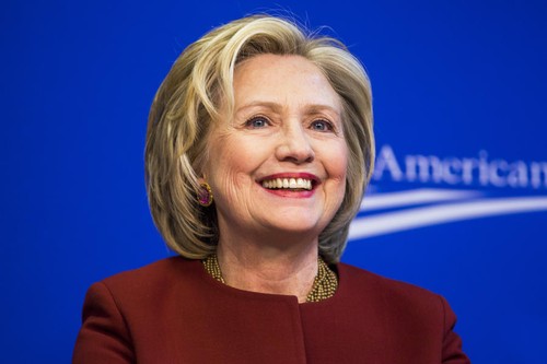 Pemilu AS 2016: Ibu Hilarry Clinton resmi merebut kemenangan” yang sempit” di negara bagian Iowa - ảnh 1