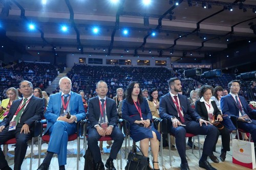 27e Forum économique de Saint-Pétersbourg: vers un partenariat économique renforcé entre le Vietnam et la Russie - ảnh 1