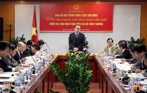 Кампания «Вьетнамцы предпочитают товары вьетнамского производства» широшо распространяется - ảnh 1