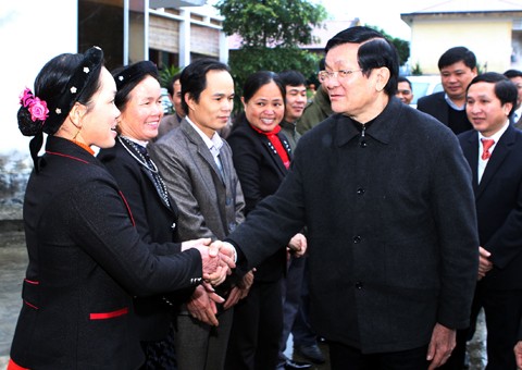 Президент СРВ Чыонг Тан Шанг совершил рабочую поездку в провинции Хазанг и Туенкуанг - ảnh 1