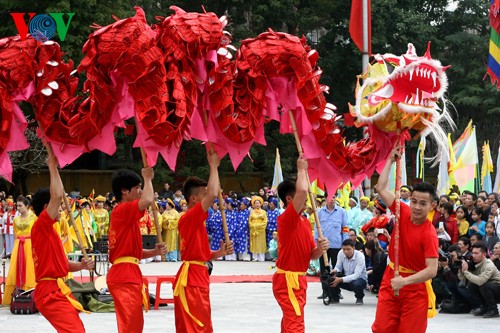 В Ханое празднуют 225-летие со дня победы под Нгокхой-Донгда - ảnh 2