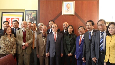 Спикер вьетнамского парламента встретился с председателем Сената Италии - ảnh 3