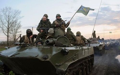 Новые украинские власти не собираются выводить войска с востока страны - ảnh 1