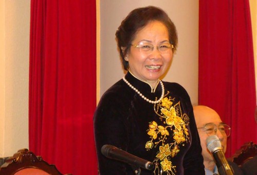 Вице-президент СРВ Нгуен Тхи Зоан приняла делегацию ветеранов войны и бывших добровольцев - ảnh 1