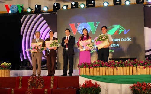 11-й общереспубликанский радиофестиваль во Вьетнаме - ảnh 15