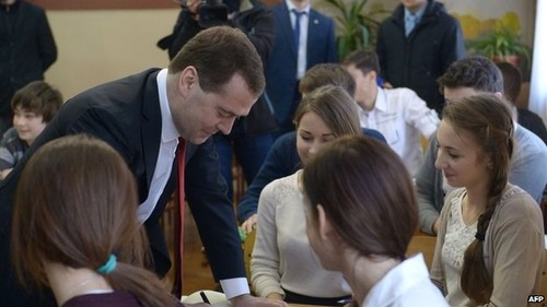 Премьер-министр РФ Дмитрий Медведев посещает Крым - ảnh 1