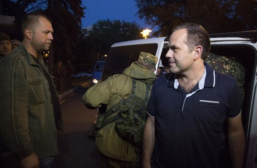 На Украине освобождена вторая группа наблюдателей ОБСЕ - ảnh 1