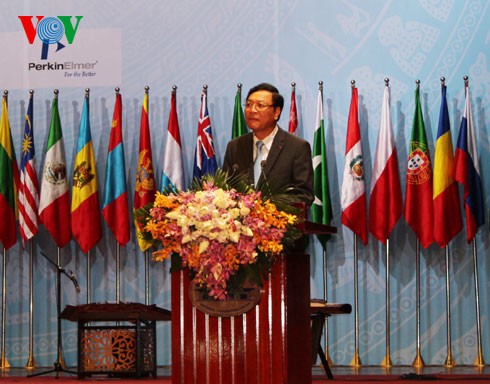 Вьетнам стал организатором 46-й международной школьной Олимпиады по химии - ảnh 1