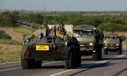 Россия отвергла обвинения в наращивании группировок войск на границе с Украиной - ảnh 1