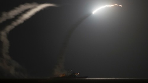 США дали ООН разъяснения по нанесению авиаударов по позициям ИГ в Сирии - ảnh 1