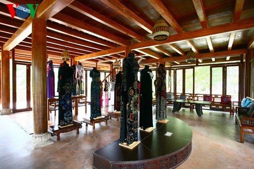 Музей традиционного вьетнамского женского платья «аозяй» - ảnh 16