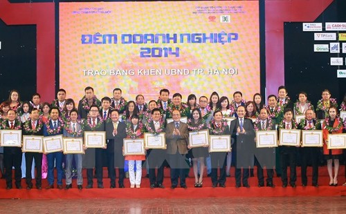 Спикер вьетнамского парламента принял участие в программе «Вечер предприятий 2014» - ảnh 1