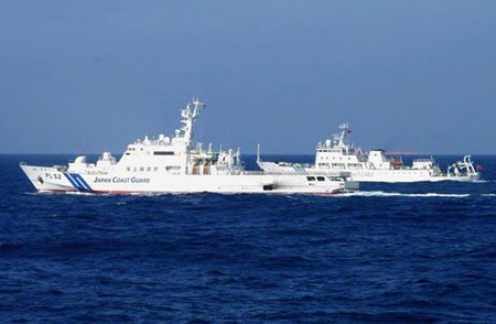 Япония обвинила патрульные суда КНР в нарушении ее морской территории - ảnh 1