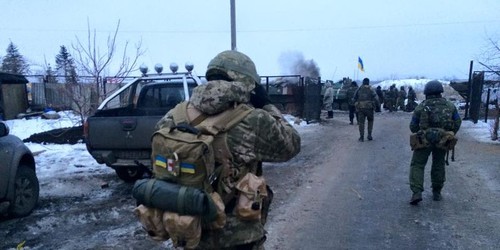 Восток Украины стоит перед угрозой полномасштабной войны - ảnh 1