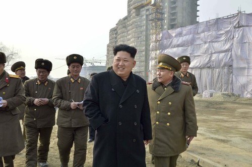 Ким Чен Ын руководил военными учениями в районах вблизи Желтого моря - ảnh 1