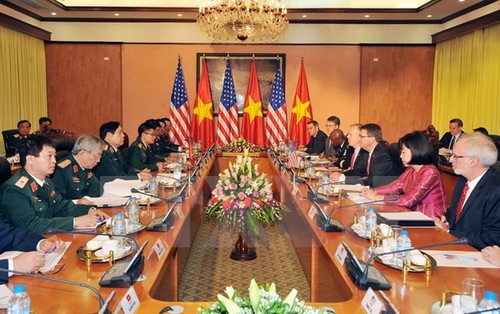 Предложены меры и политика по развитию двусторонних отношений Вьетнама и США - ảnh 1
