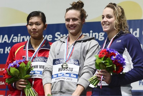 Ань Вьен и ее достижения на Кубке мира по плаванию - ảnh 8