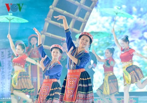 Закрылся праздник культурных особенностей народностей северо-восточного региона Вьетнама - ảnh 1