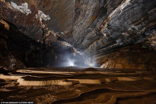 Красота вьетнамской пещеры Тиен в британской газете - ảnh 2