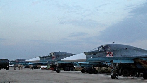 Российская авиация уничтожила ряд важных объектов ИГ в Сирии - ảnh 1